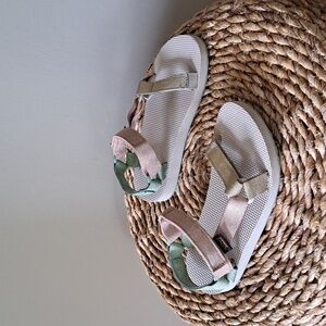 Teva Youth Girls Universal Metallic Nylon Waterproof Outdoor Flat Sandals S-2